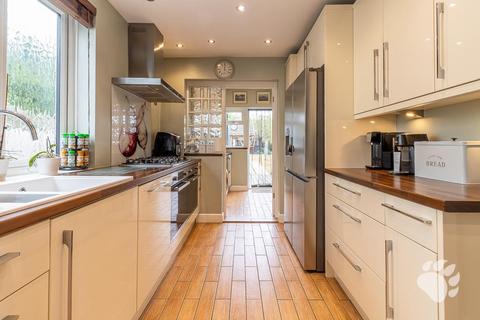 4 bedroom semi-detached house for sale, Redden Court Road, Romford RM3