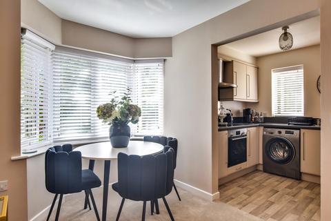 2 bedroom ground floor flat for sale, Manse Gardens, Great Dunmow