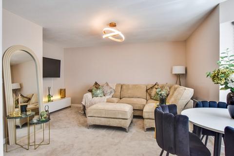 2 bedroom ground floor flat for sale, Manse Gardens, Great Dunmow