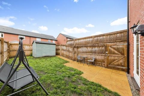 3 bedroom mews to rent, Breward Rd, Shavington