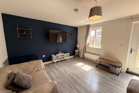 3 bedroom mews to rent, Breward Rd, Shavington