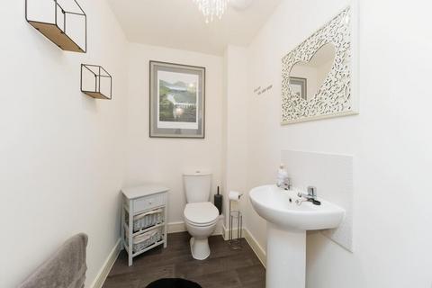 3 bedroom mews to rent, Breward Rd, Shavington