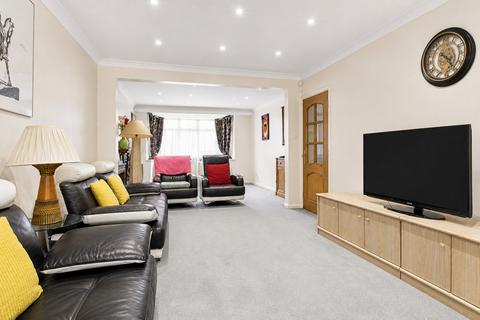 4 bedroom detached house for sale, Mallard Way, London