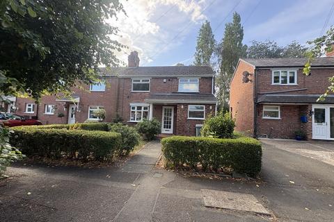 3 bedroom end of terrace house to rent, Middlewich, Cheshire