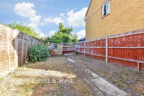 2 bedroom end of terrace house for sale, Elizabeth Close, Sutton SM1