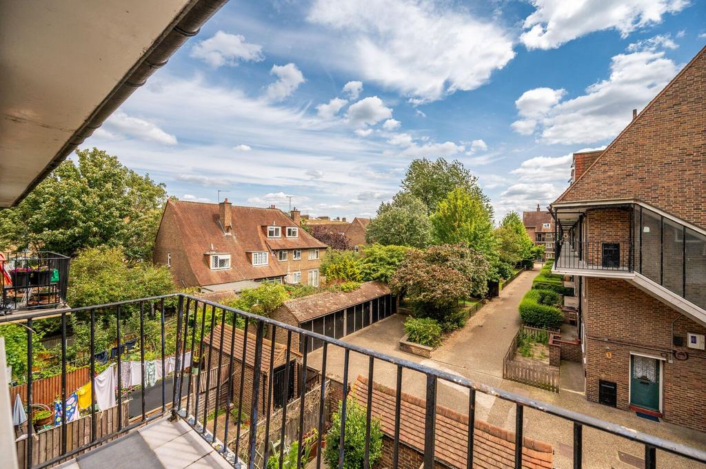 Apartment in London - View 4