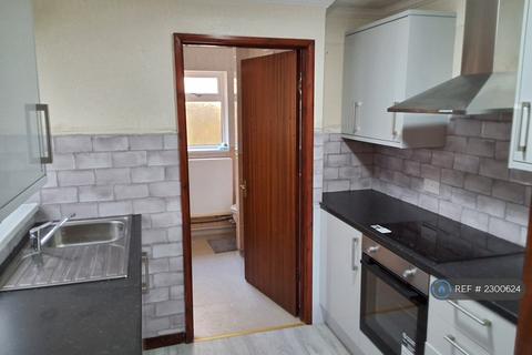 2 bedroom terraced house to rent, Dinas St, Swansea, SA6