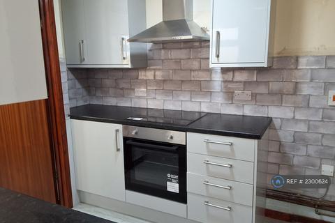 2 bedroom terraced house to rent, Dinas St, Swansea, SA6
