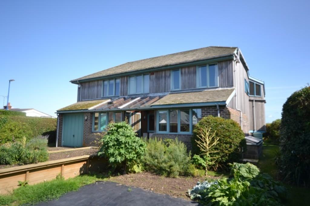 East Beach Road, Selsey 4 bed detached house £600,000
