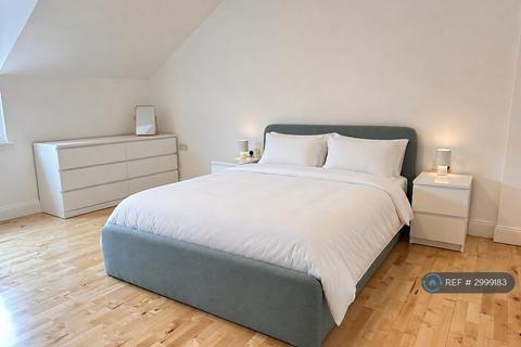 undefined, Great Western Road, Glasgow, G4