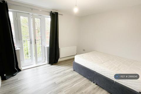 2 bedroom flat to rent, Sycamore Court, Luton, LU2