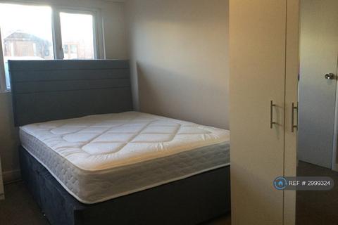 6 bedroom terraced house to rent, Rokells, Basildon, SS14