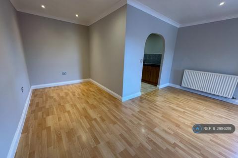 2 bedroom flat to rent, Buckshaw Village, Chorley, PR7