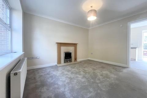 3 bedroom semi-detached house to rent, Galloway Green, Congelton