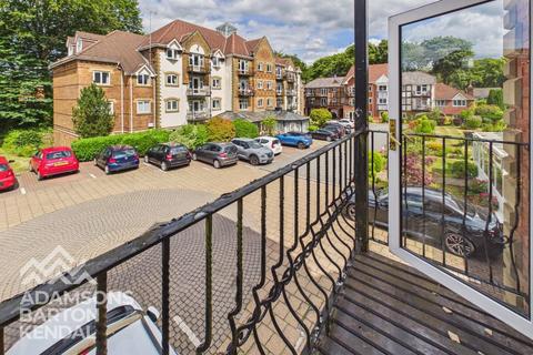 2 bedroom apartment for sale, Pegasus Court, Bury Road, OL11