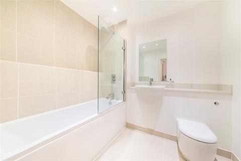 Studio to rent, Cranley Gardens, London, SW7