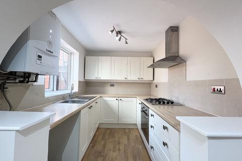 2 bedroom terraced house to rent, Langton Street, Salford