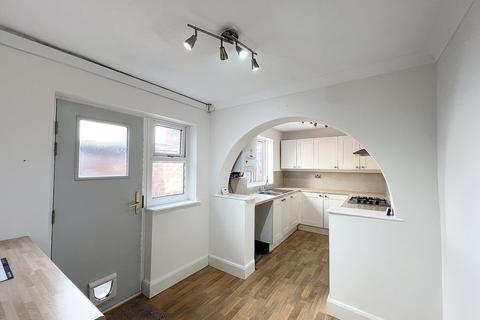 2 bedroom terraced house to rent, Langton Street, Salford