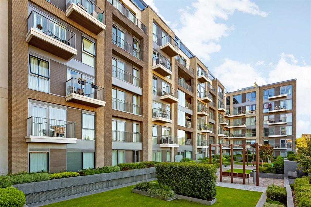 Apartment in Chelsea Creek - View 3