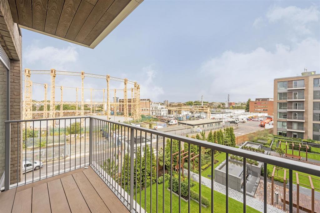 Apartment in Chelsea Creek - View 5