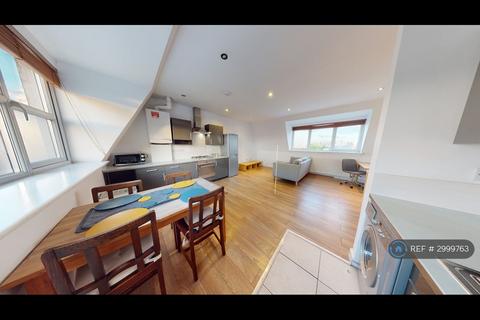 2 bedroom flat to rent, Ivory Court, Hackney, London, E9