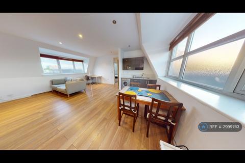 2 bedroom flat to rent, Ivory Court, Hackney, London, E9