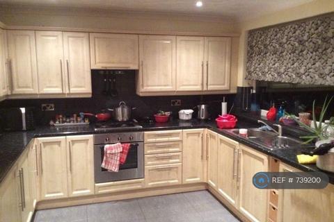 4 bedroom terraced house to rent, St Katherines Road, Erith, DA18