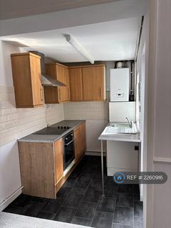 2 bedroom terraced house to rent, Cemetery Road, Ipswich, IP4