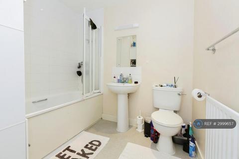 1 bedroom flat to rent, Equinox House, Barking, IG11