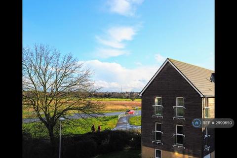 2 bedroom flat to rent, Chelmer Road, Chelmsford, CM2