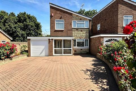 3 bedroom detached house for sale, Eldene, Swindon SN3