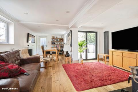 undefined, Oveton Way, Leatherhead, KT23