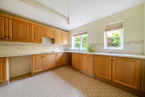 4 bedroom detached house for sale, Athelstan Way, Orpington