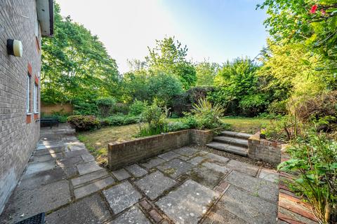 4 bedroom detached house for sale, Athelstan Way, Orpington