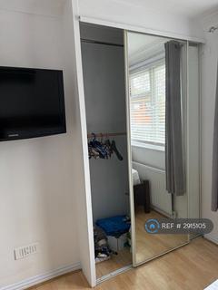 undefined, Montrose Avenue, Edgware, HA8