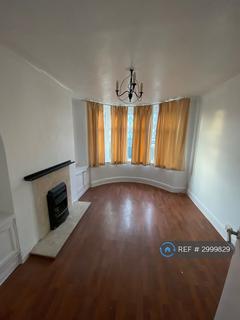 4 bedroom detached house to rent, The Headlands, Coventry, CV5