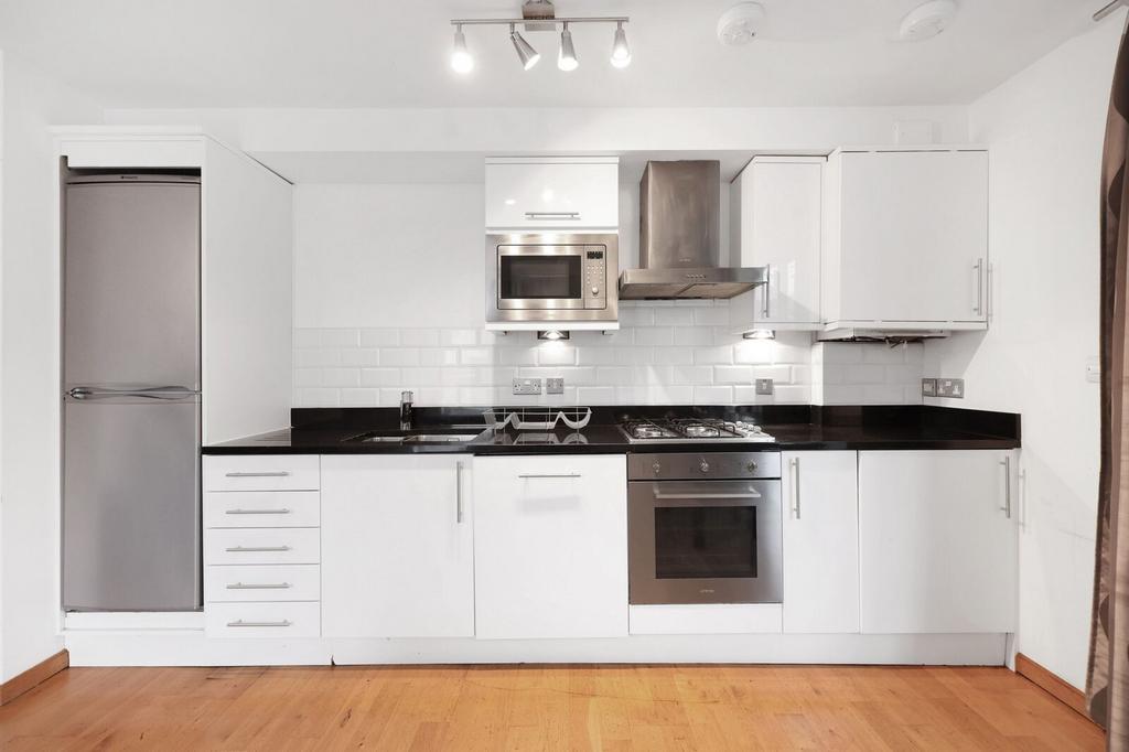 Apartment in London - View 4