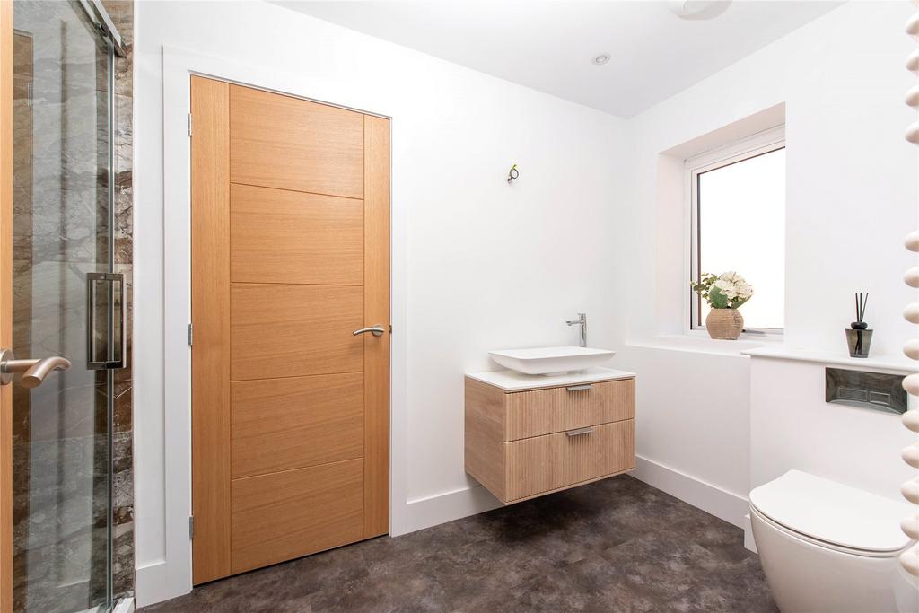 Jack &amp; Jill En Suite