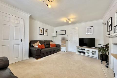 4 bedroom detached house for sale, Teasel Grove, Featherstone
