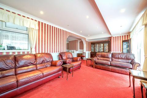 2 bedroom bungalow for sale, Oregon Square, Orpington