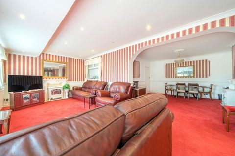 2 bedroom bungalow for sale, Oregon Square, Orpington