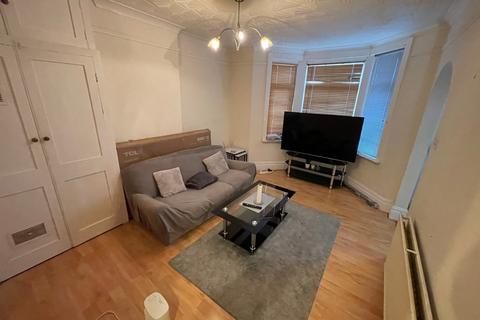1 bedroom flat to rent, Russell Rise, Luton, Bedfordshire, LU1