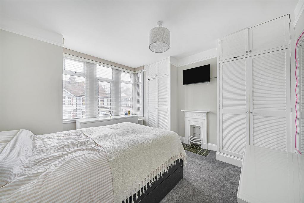 Bedroom, fireplace