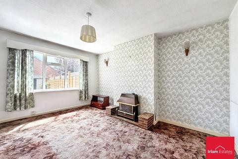 2 bedroom semi-detached bungalow for sale, Newlands Avenue, Irlam, M44