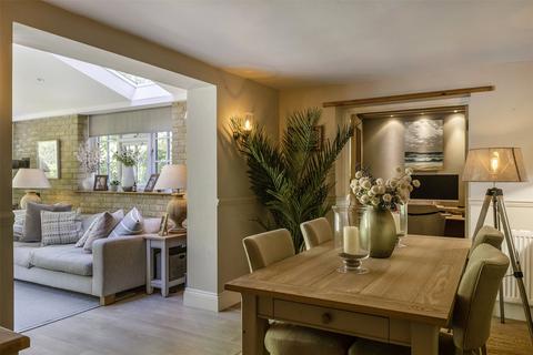 5 bedroom detached house for sale, Woodside Lane, New Milton, Hampshire, BH25