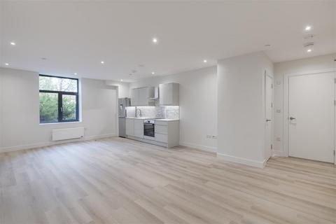 Studio to rent, Waterwood House, 4 Frayswater Place, Uxbridge