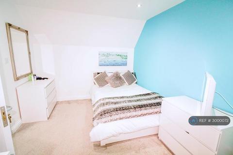 2 bedroom flat to rent, Binley Road, Coventry, CV3