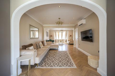 4 bedroom semi-detached house to rent, Warren Road, Wanstead, London, E11