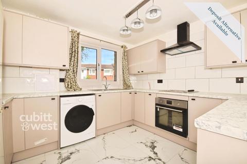 3 bedroom terraced house to rent, Cuckfield Close, Crawley, RH11