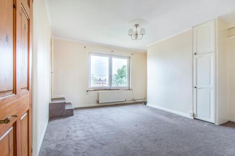 3 bedroom apartment for sale, Sissons Terrace, West Yorkshire LS10